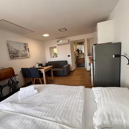 Seaview For 2 Apartment *